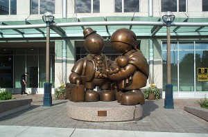18_Yonge_Street_-_H&R_Developments_2006_010